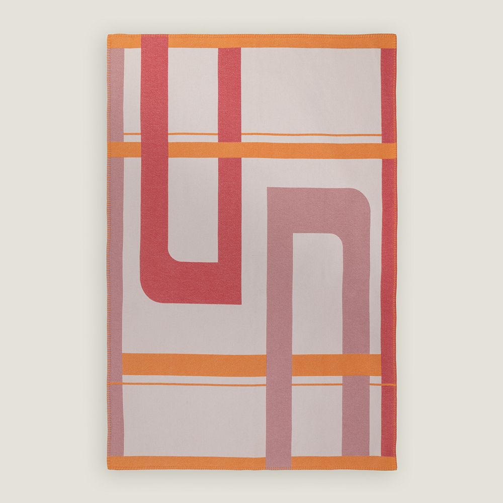 Cream woven tea blanket with Range Rover signature pattern - Image 1 of 12
