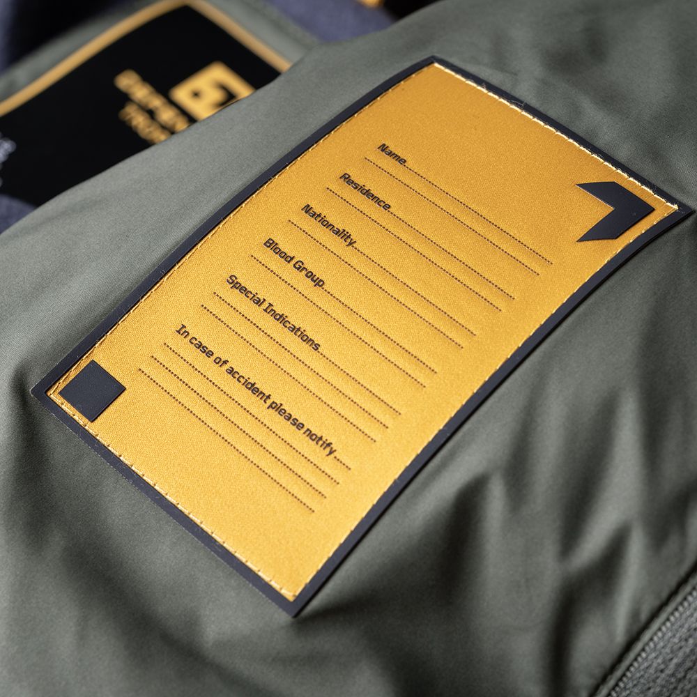Land Rover | The Defender Collection | Trophy | Men's Insulated Hybrid ...