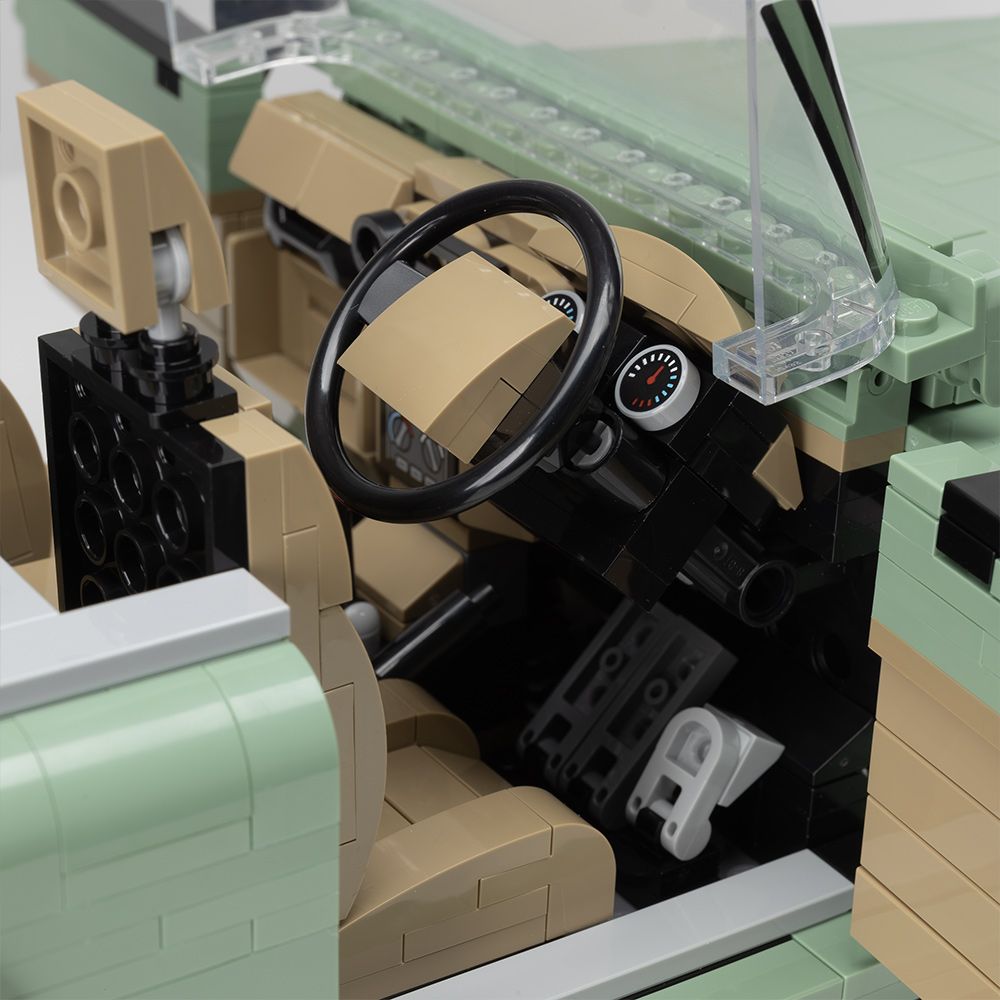 Land Rover | LEGO® Icons Land Rover Classic Defender 90 | 10317 ...