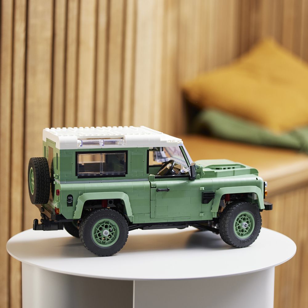 Land Rover | LEGO® Icons Land Rover Classic Defender 90 | 10317 ...